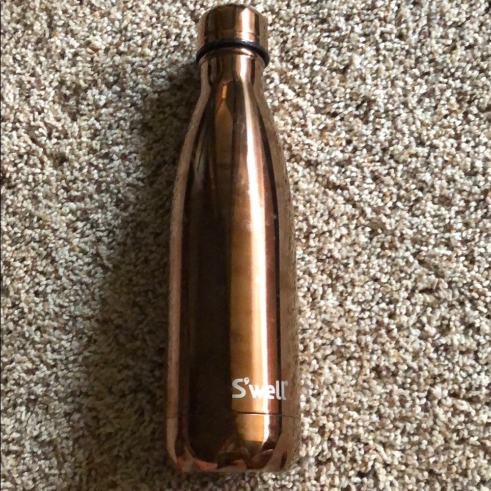 S’well rose gold bottle